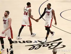 球盟会登录-杰克保罗vs约书亚赛前对峙